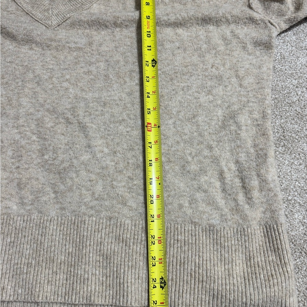 Aerie Unreal V Neck Sweater Womens Size Large Beige Oversized Long Sleeve - Picture 11 of 11